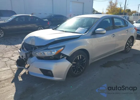 2017 Nissan Altima 2.5 Sv z USA, uszkodzony, nr VIN 1N4AL3AP5HC186739